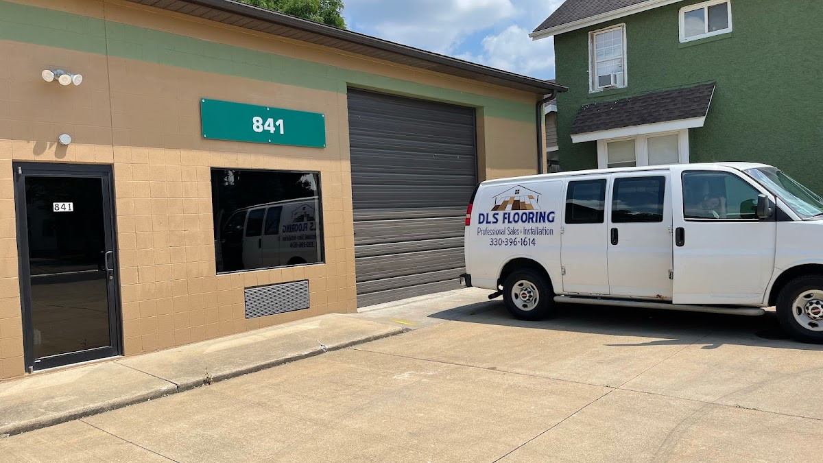 DLS Flooring LLC