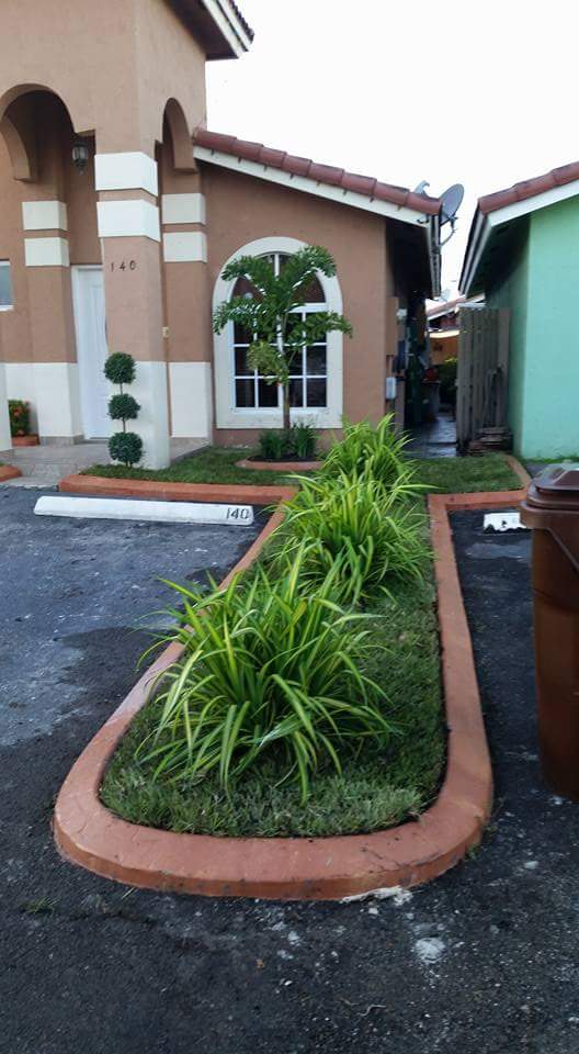 K-Diaz Landscaping Inc - Professional Residential Front Backyard Landscaping Mulching Hialeah FL