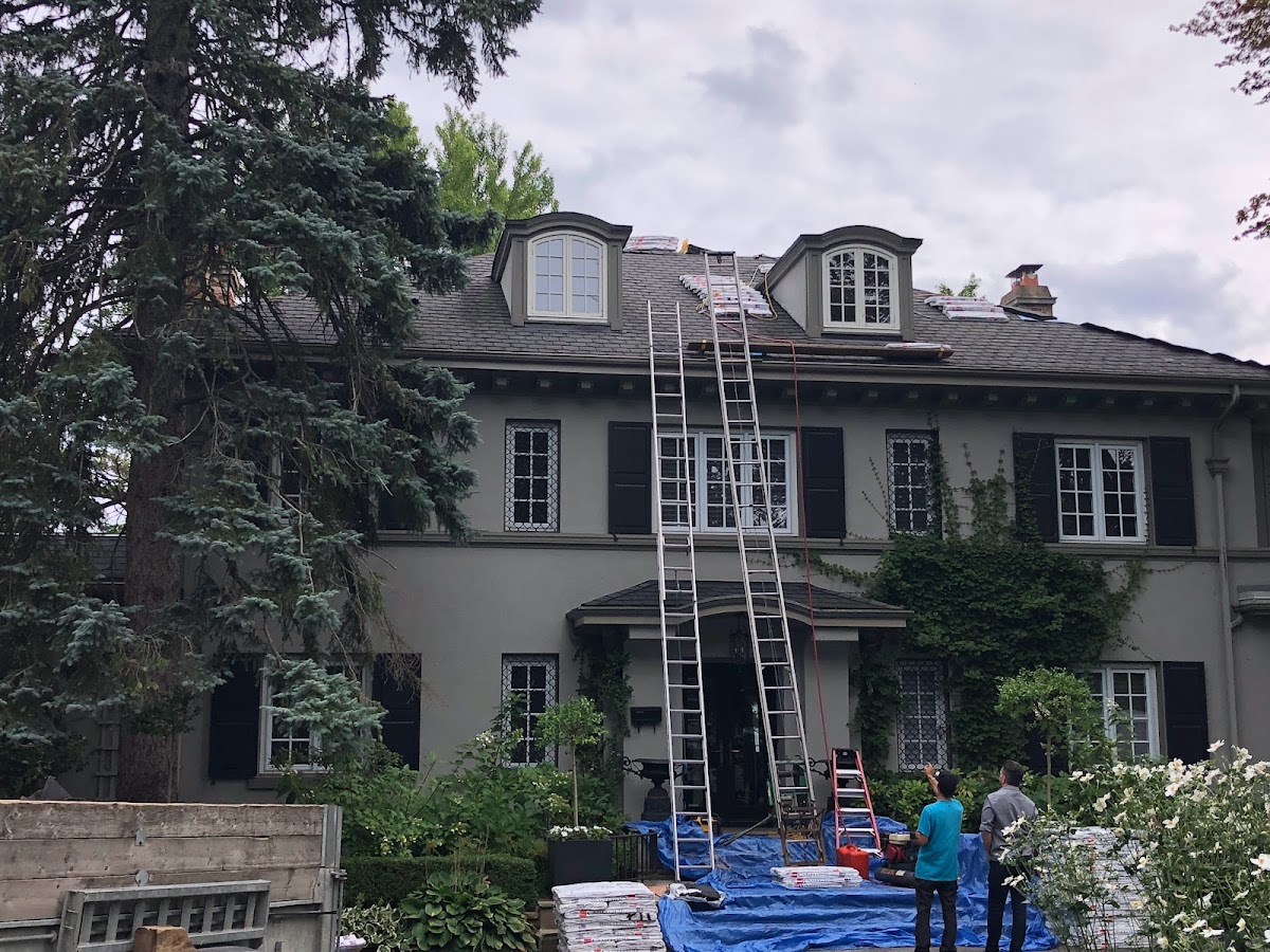 Royal Peaks Roofing