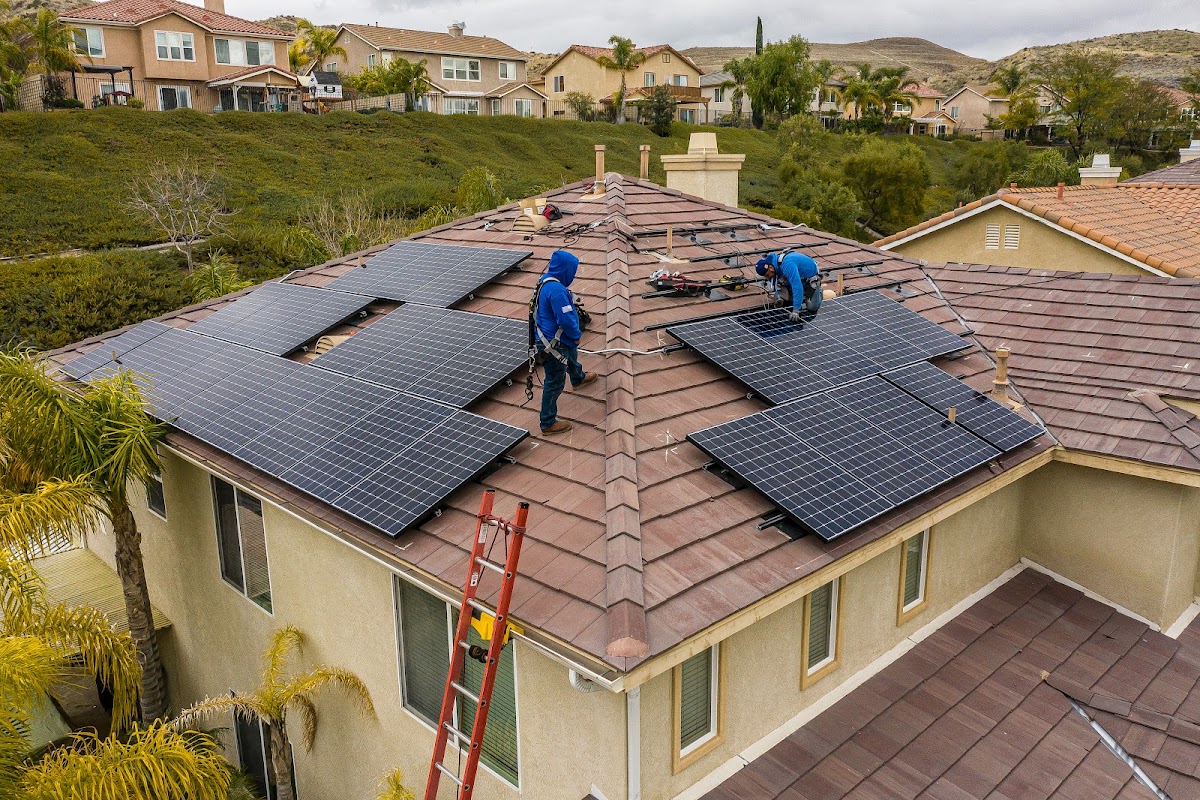 Cervus Solar & Construction