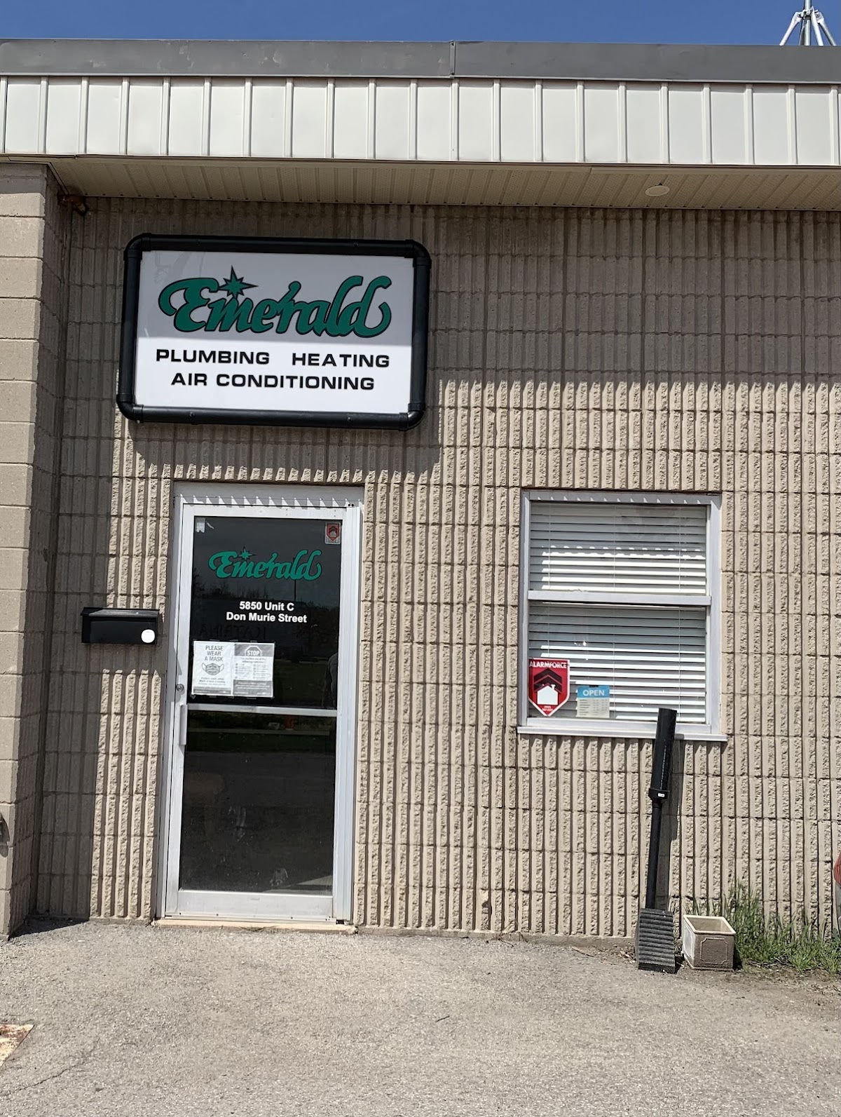 EMERALD PLUMBING AND HEATING