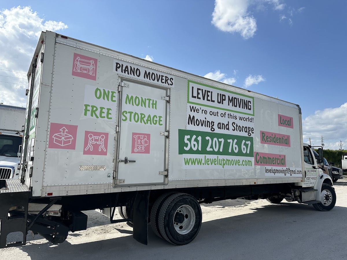 Level Up Moving LLC
