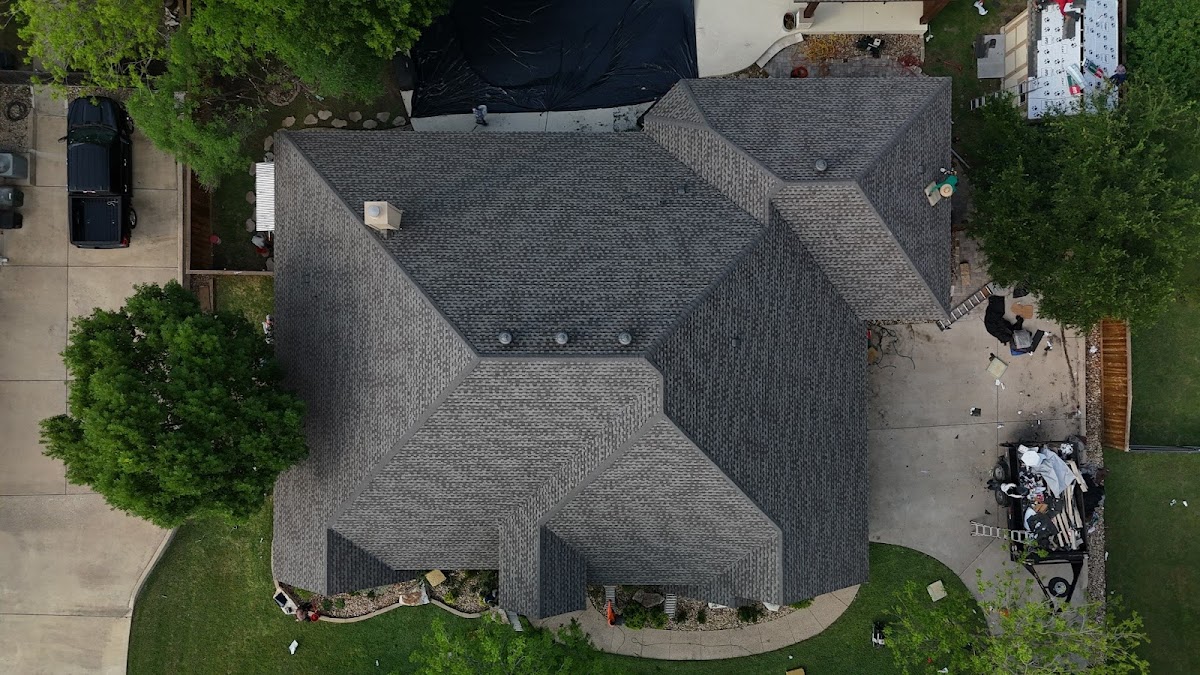 ROAM Roof & Solar