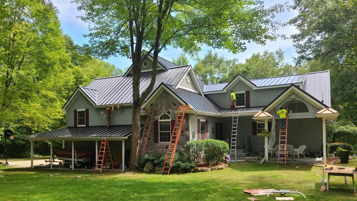 CS Roofing Company / FixRoof