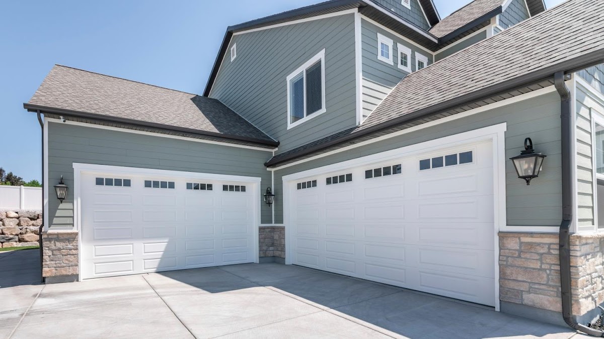 We Fix Garage Doors