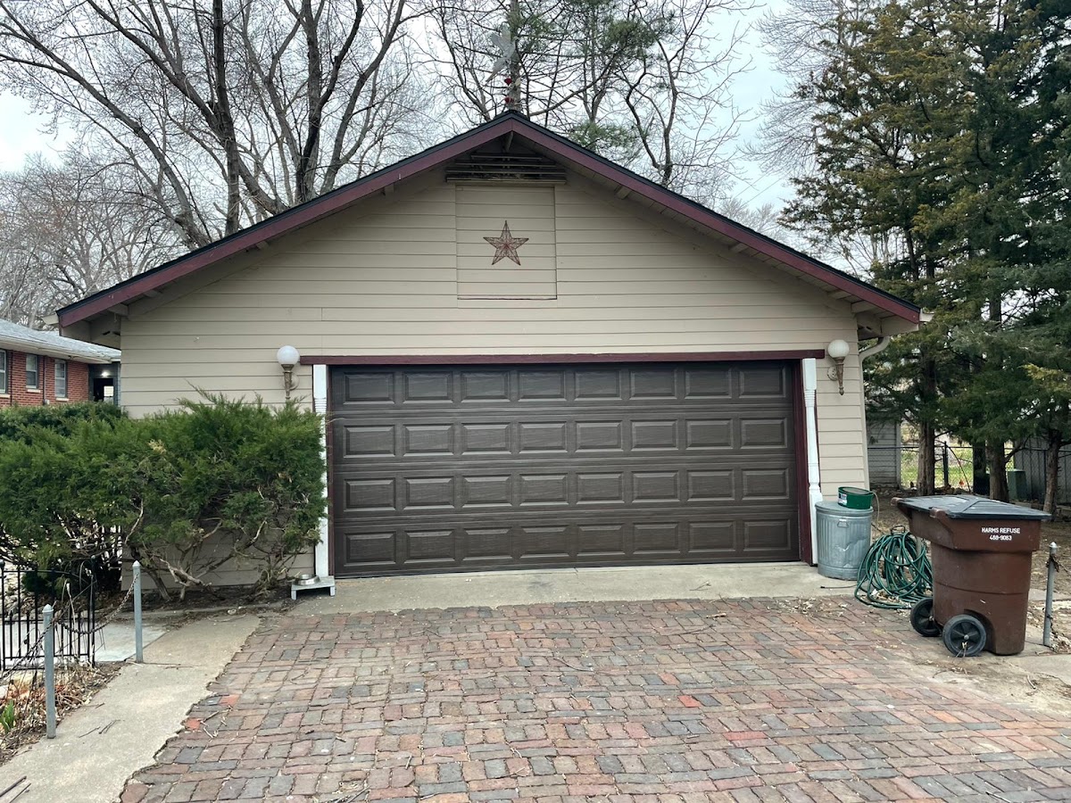 Garage Doors Of Lincoln