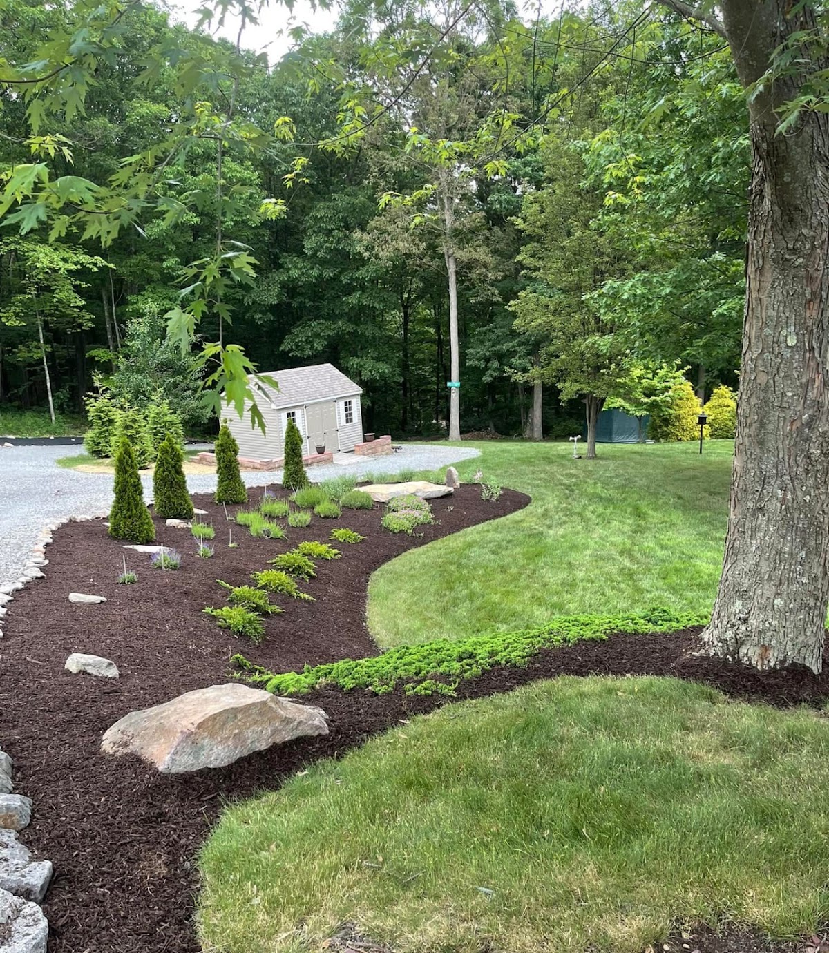 Flores Landscape LLC