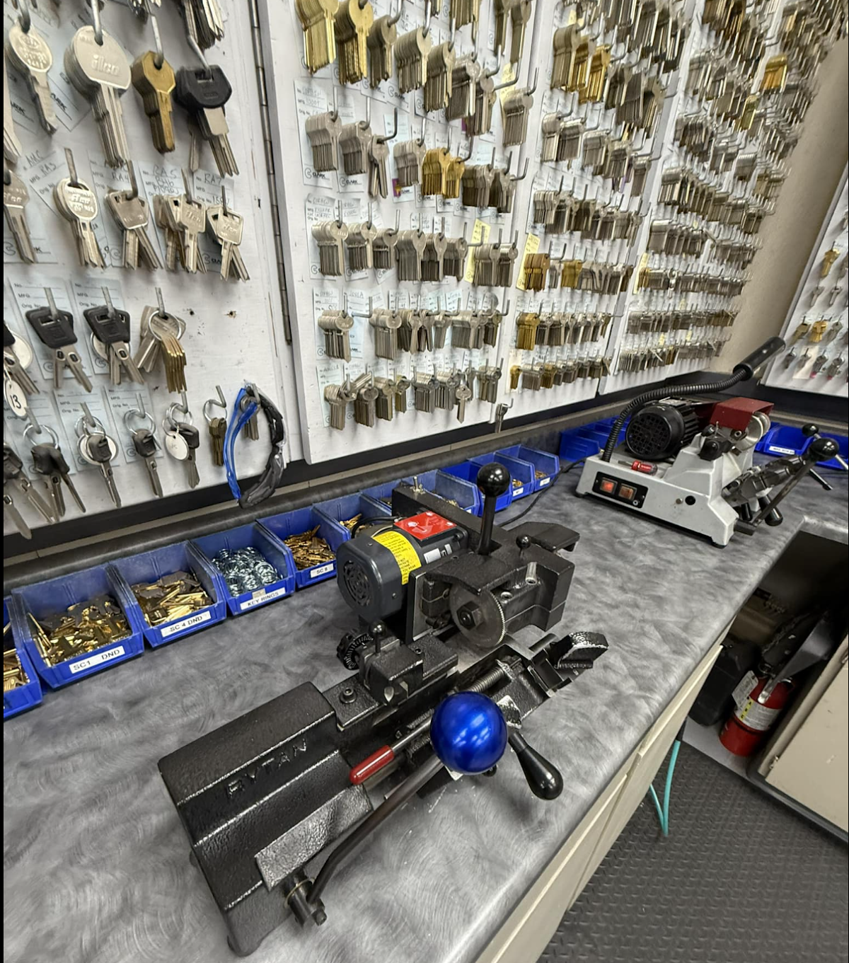 Economy Lock & Key