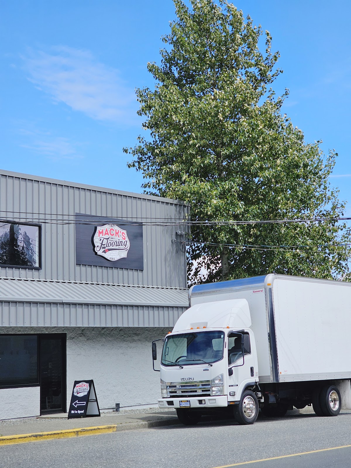 Mack's Flooring Co