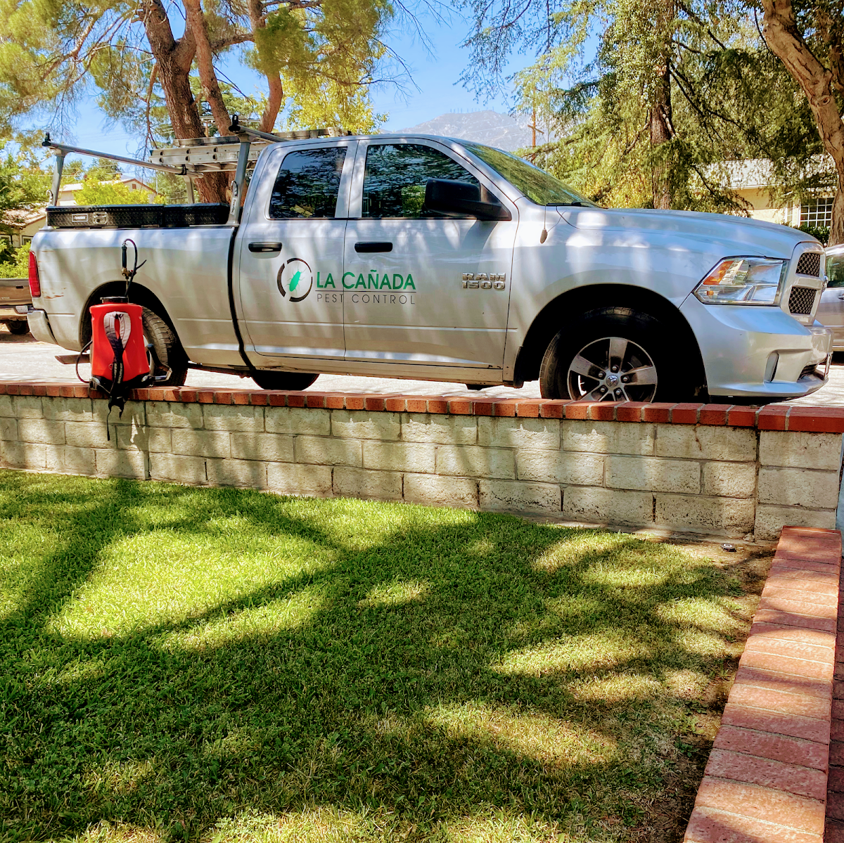 La Canada Pest, Inc.