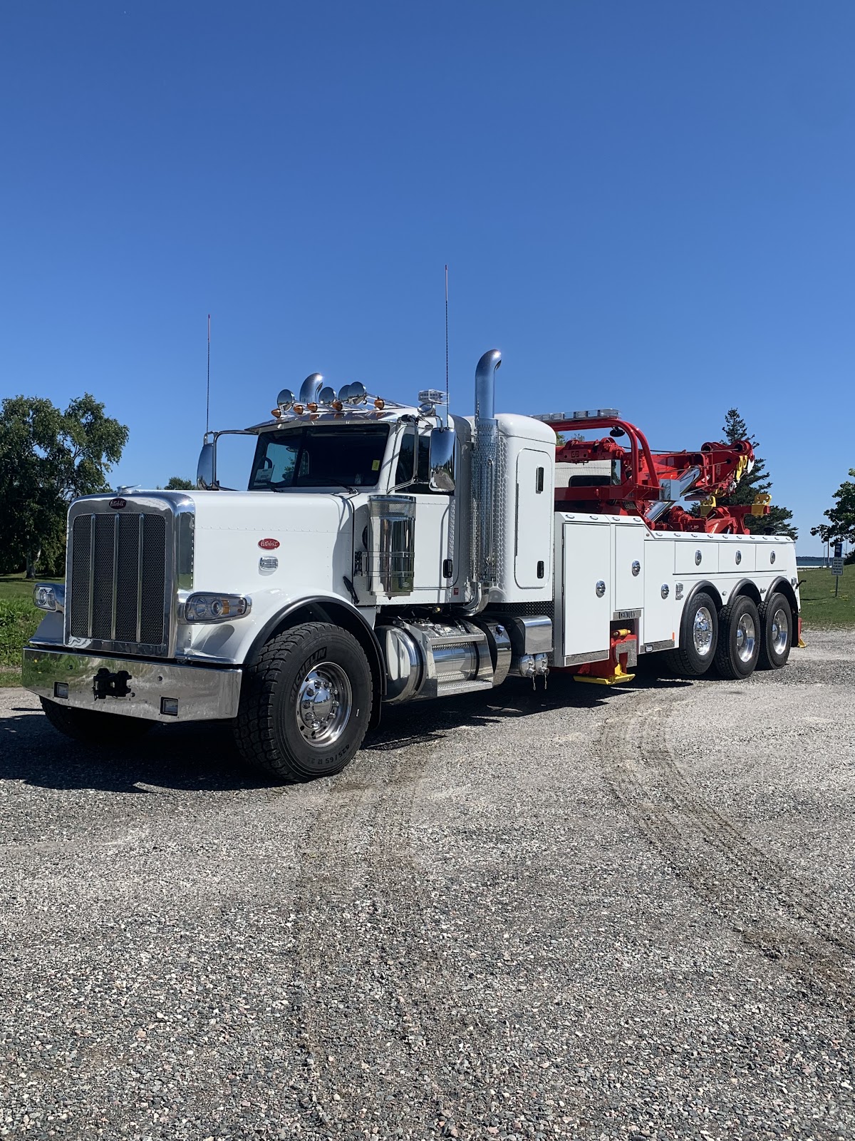 A & S Towing