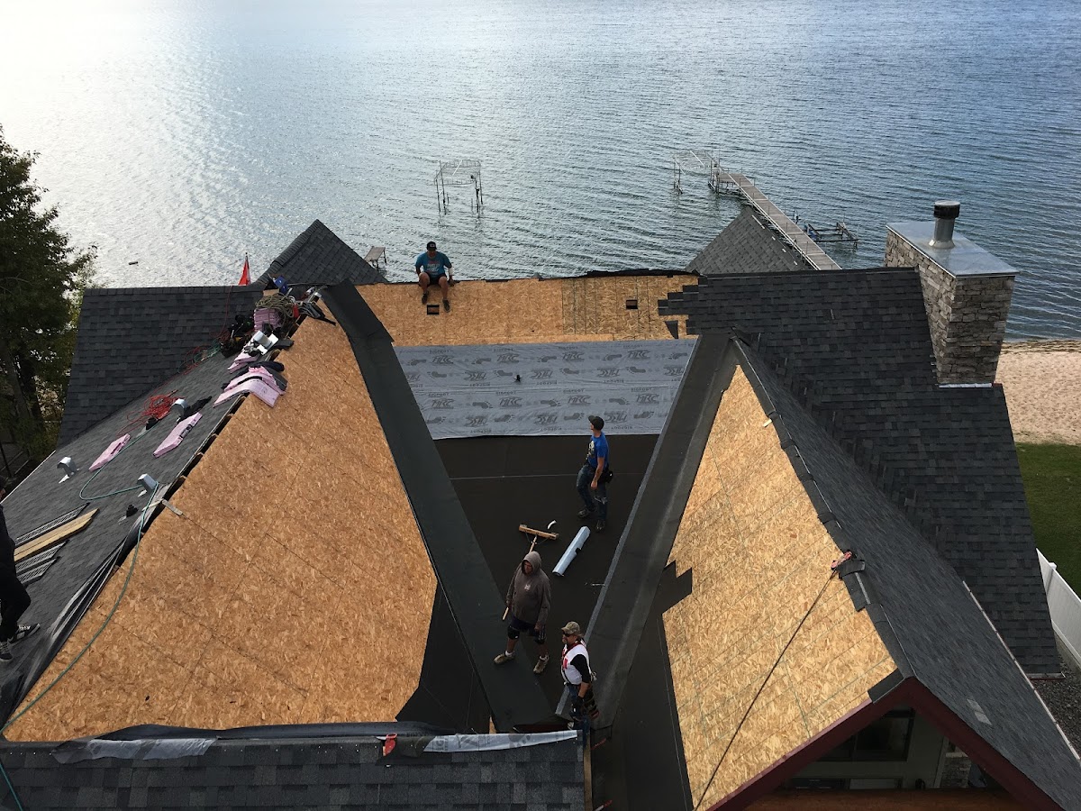 Lakeside Roofing