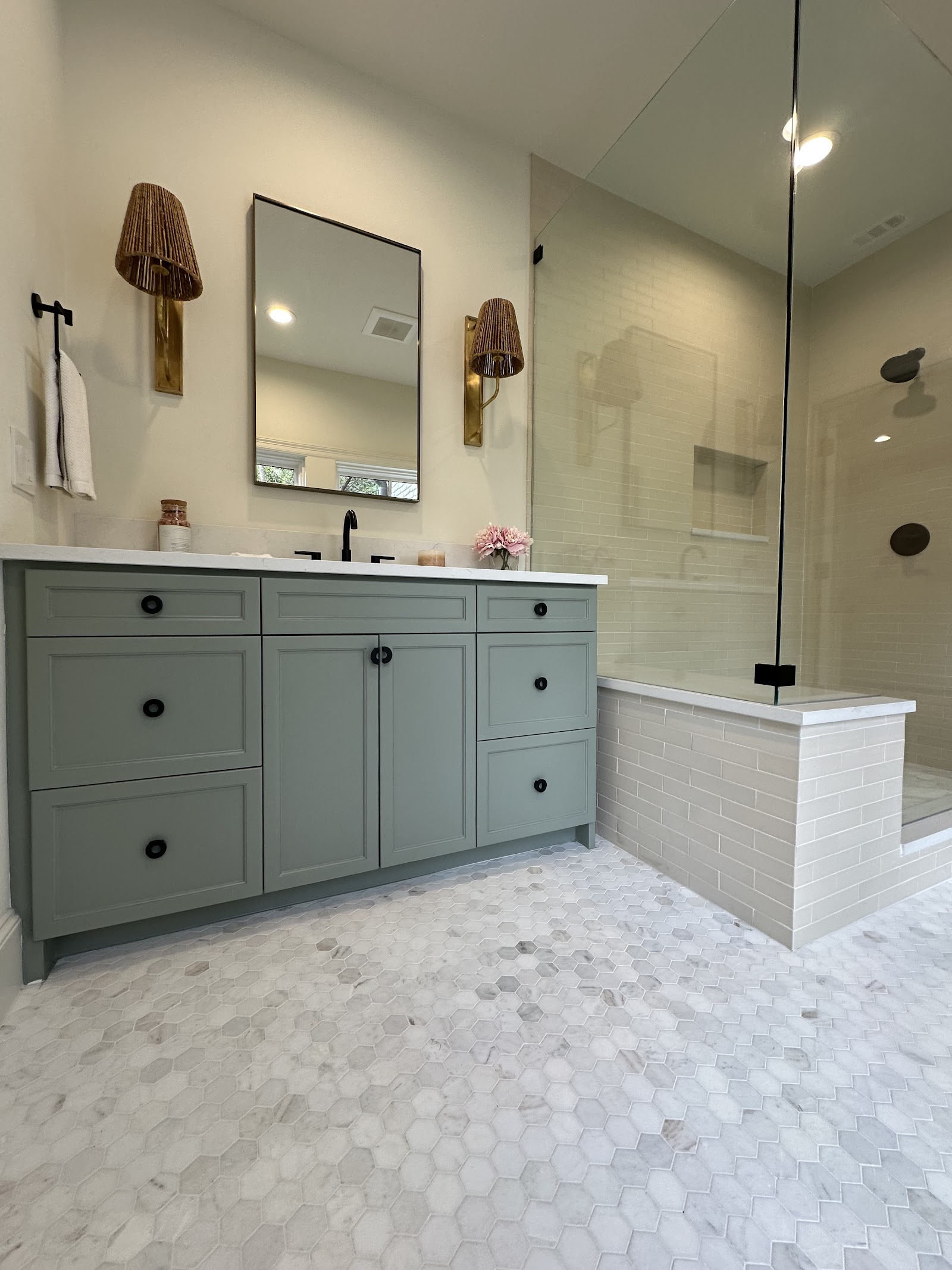 Amour Remodeling And Construction